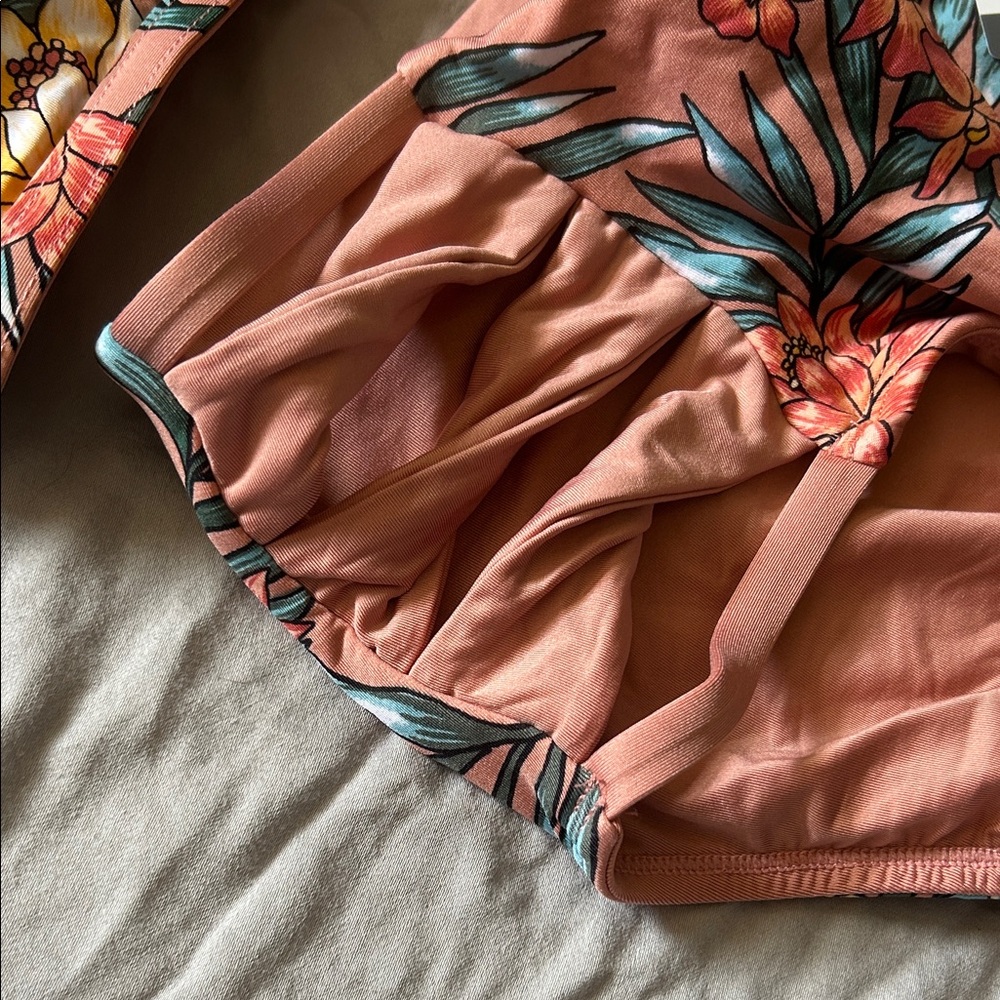 Reversible Floral Bikini Set - Picture 2 of 8